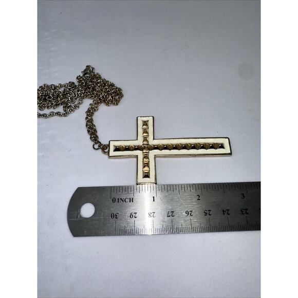 Cross Necklace Vtg White Enamel Gold Tone Rope Chain 28” - Picture 4 of 8